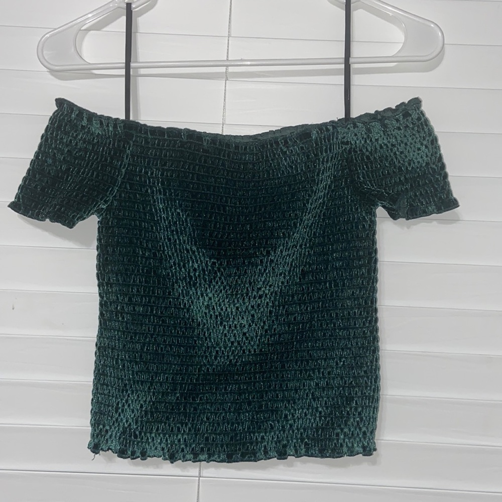 Forever 21 Off the shoulder Velvet Crop Top